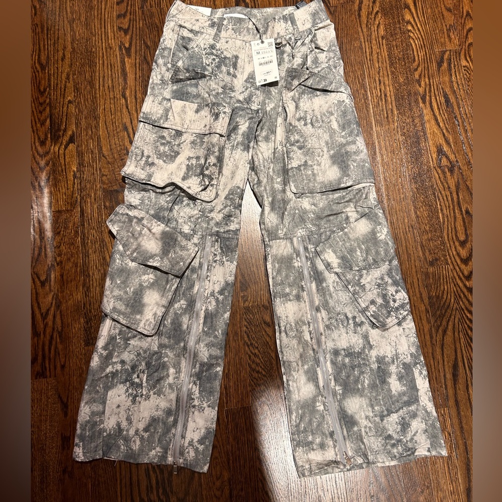 Zara cargo pants (new with tags)
